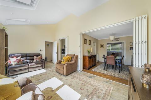 4 bedroom end of terrace house for sale, Heathlee Road, London