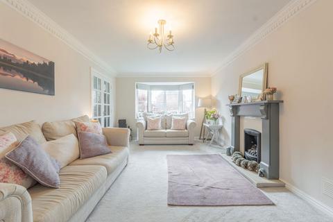 3 Church Close, Wythall, Birmingham, B47 6JQ