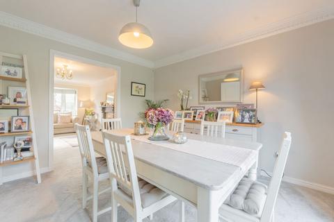 3 Church Close, Wythall, Birmingham, B47 6JQ
