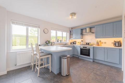 3 Church Close, Wythall, Birmingham, B47 6JQ