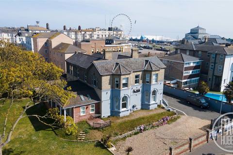 undefined, Kings Road, Great Yarmouth