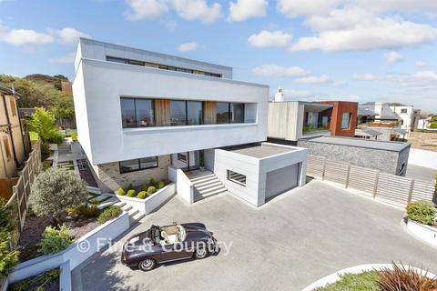 4 bedroom detached house for sale, North Foreland Avenue, Broadstairs, Kent