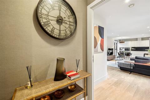 2 bedroom apartment for sale, Bull Inn Court, London, WC2R
