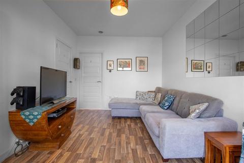 56c Gracemount Drive, Edinburgh, EH16 6RJ