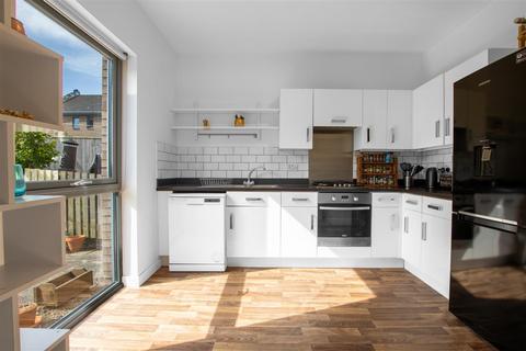 56c Gracemount Drive, Edinburgh, EH16 6RJ