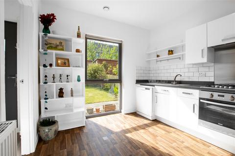 56c Gracemount Drive, Edinburgh, EH16 6RJ