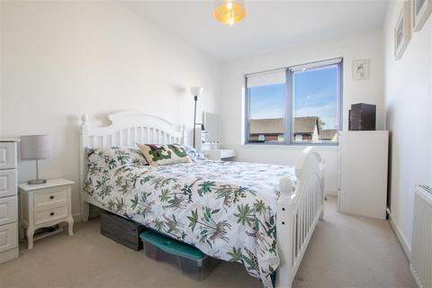 56c Gracemount Drive, Edinburgh, EH16 6RJ