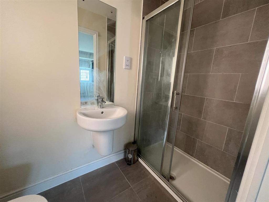Shower room.jpg
