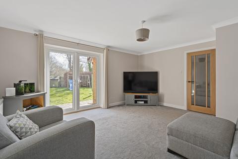 2 Abbots Way, Netley Abbey, Southampton, SO31 5QX