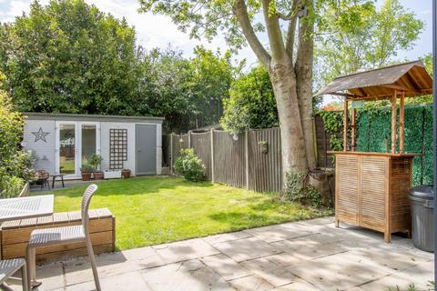 38 Silverwood Close, Cambridge, CB1 3HA