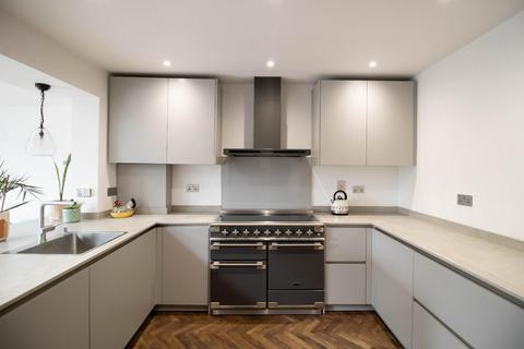 38 Silverwood Close, Cambridge, CB1 3HA
