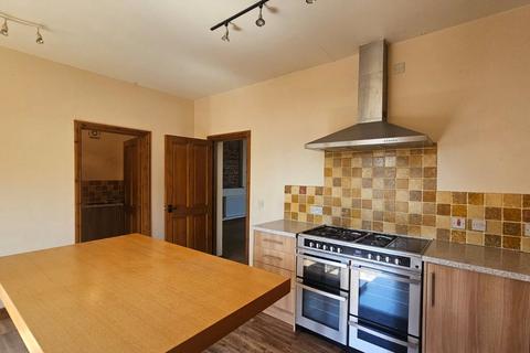 4 bedroom barn conversion to rent, Golding, Nr Cound, Shrewsbury