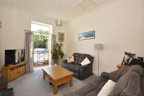 2 bedroom flat for sale, RYDE