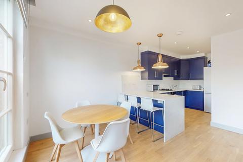 2 bedroom flat to rent, Castlebar Road, London W5