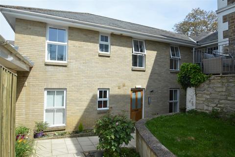 2 bedroom flat for sale, East Hill Road, Ryde