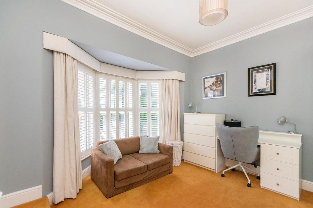 2 C1 RCN - Bedroom H.jpg