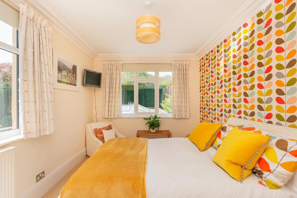 2 C1 RCN - Bedroom B.jpg