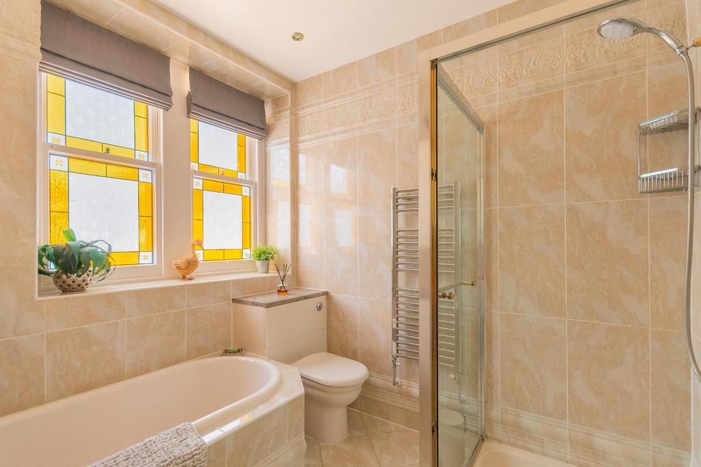 2 C1 RCN - Bathroom B.jpg