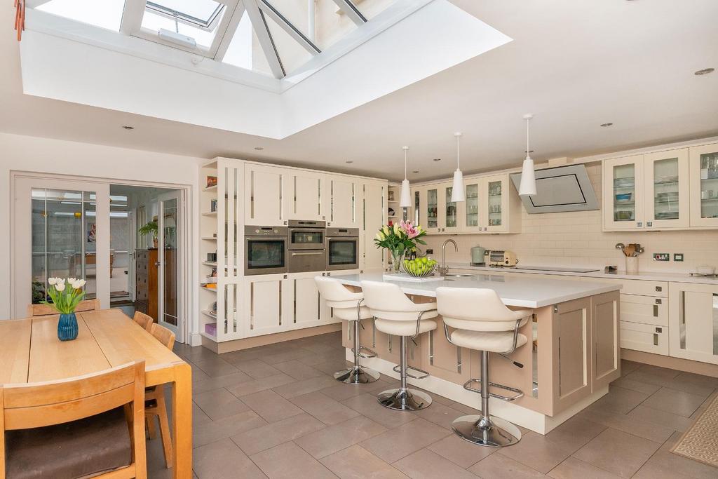 2 C1 RCN - Kitchen G.jpg