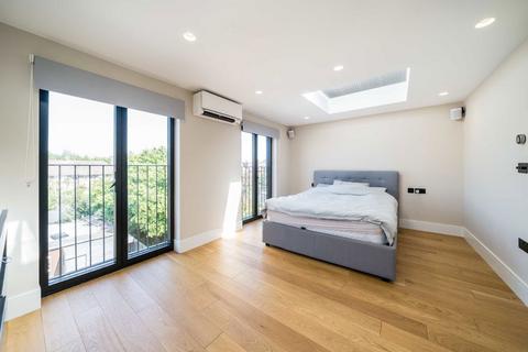 101 Grove Road, Mitcham, CR4 1AE