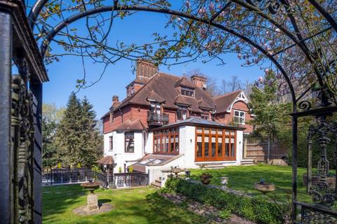 5 bedroom semi-detached house for sale, North End Avenue, Hampstead, London, NW3