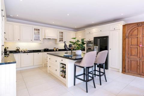 5 bedroom semi-detached house for sale, North End Avenue, Hampstead, London, NW3