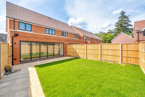 4 bedroom semi-detached house for sale, London Road, Hindhead GU26