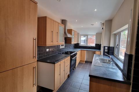 2 bedroom terraced house to rent, Sherbrooke Street, Lincoln