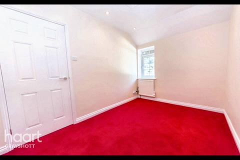 undefined, The Avenue, Liphook