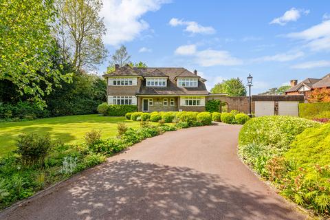 Headley Road, Leatherhead, Surrey, KT22
