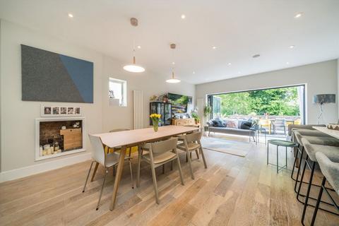 62 Elmbridge Avenue, Surbiton, KT5 9HA