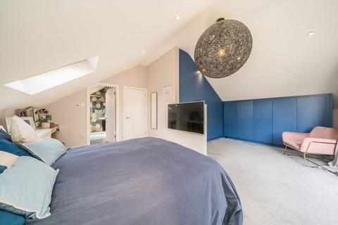 62 Elmbridge Avenue, Surbiton, KT5 9HA