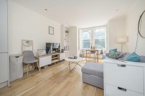 Flat D, 112 Gordon Road, London, W13 8PJ