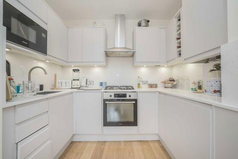 Flat D, 112 Gordon Road, London, W13 8PJ