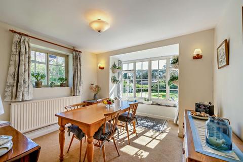undefined, Eastleach, Cirencester, Gloucestershire, GL7