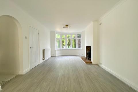 undefined, Broadway, Yaxley