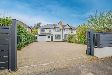 20 Broad Oaks Road, Solihull, B91 1JB