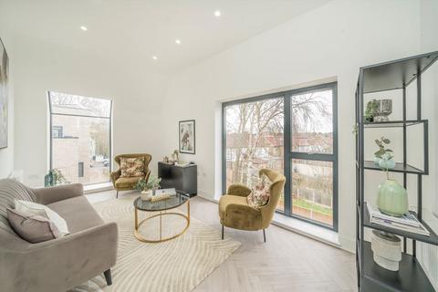 3 bedroom house for sale, Powys Lane, London N13