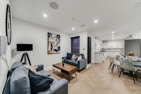 6 bedroom terraced house to rent, 8, Leopold Road L7