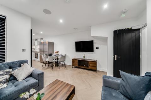 6 bedroom terraced house to rent, 8, Leopold Road L7