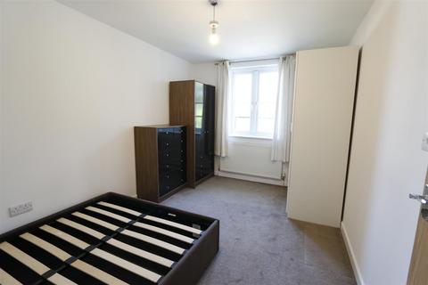undefined, Clifton Road, Shefford