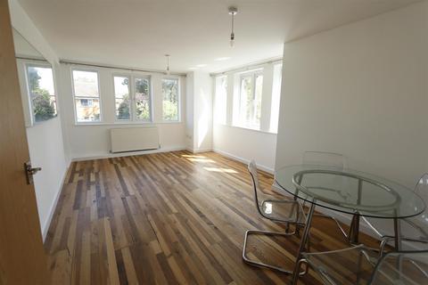 undefined, Clifton Road, Shefford