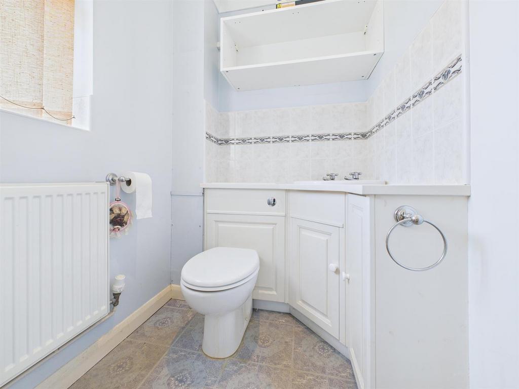 Cloakroom/WC