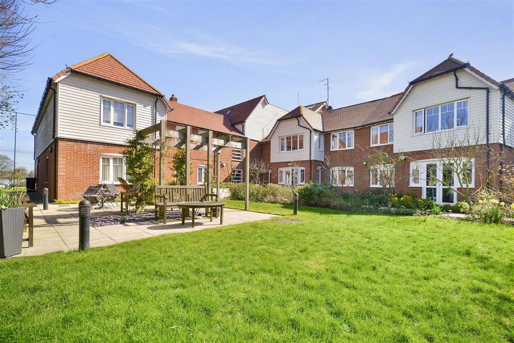 Chinnerys Court exterior.jpg