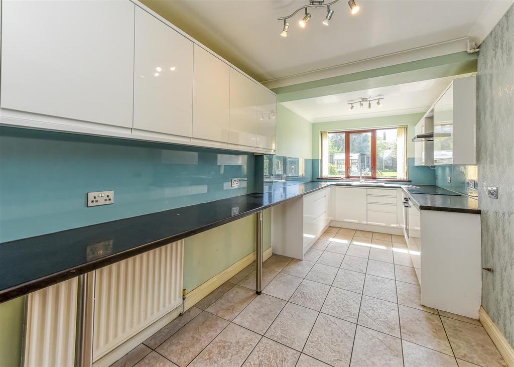 87 Wakeley Hill-Kitchen.jpg