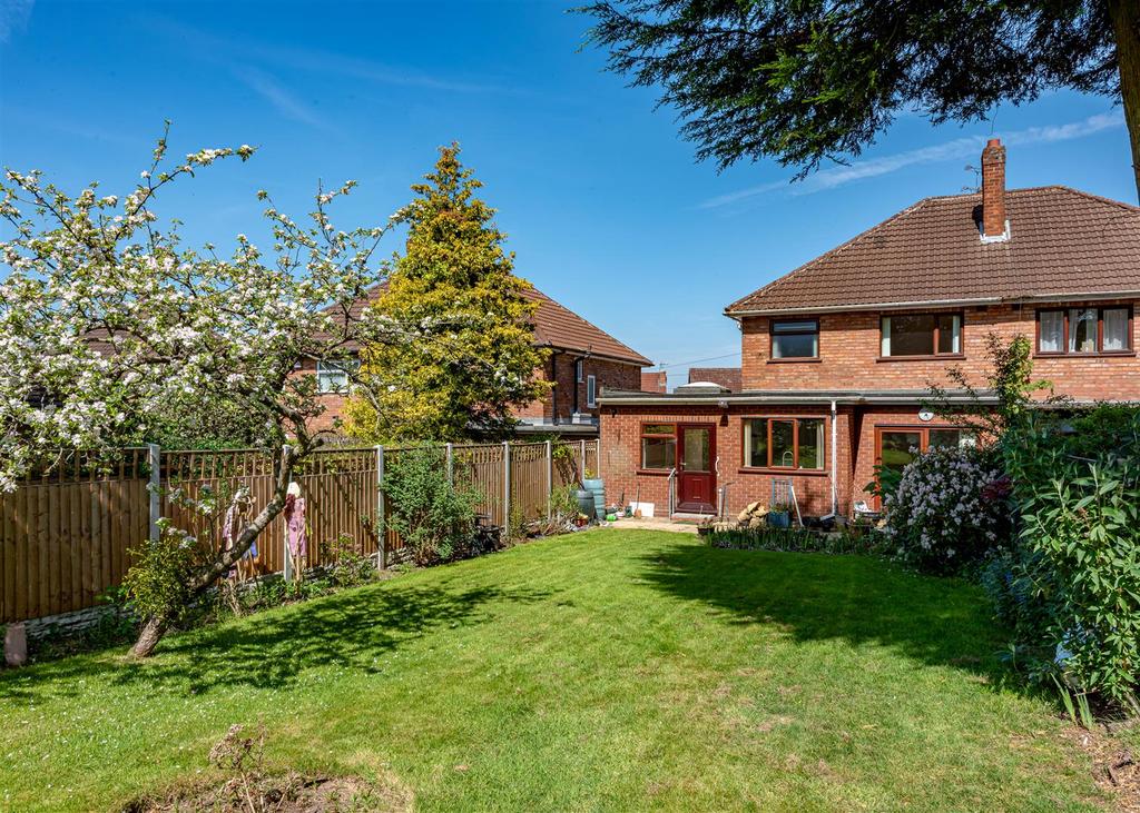87 Wakeley Hill-External.jpg