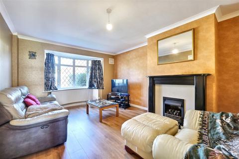 8 Bladon Close, Nuneaton, CV11 6DF