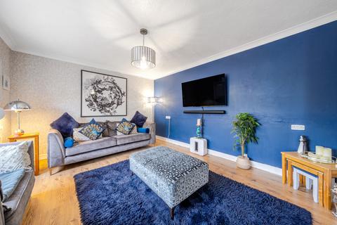 21 Bemerton Gardens, Kirby Cross, Frinton-on-sea, CO13 0LG