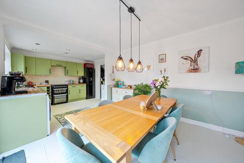 21 Bemerton Gardens, Kirby Cross, Frinton-on-sea, CO13 0LG