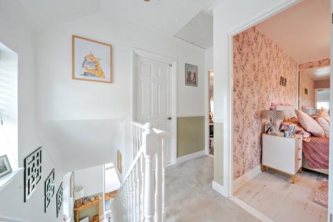21 Bemerton Gardens, Kirby Cross, Frinton-on-sea, CO13 0LG